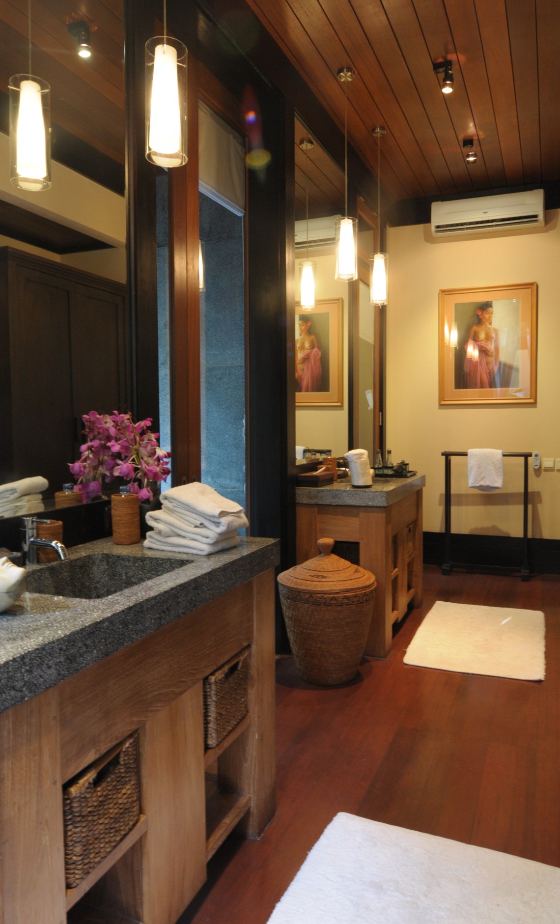 Villa Kacang Masterbath1