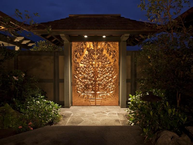 Golden-Door-at-Entry-