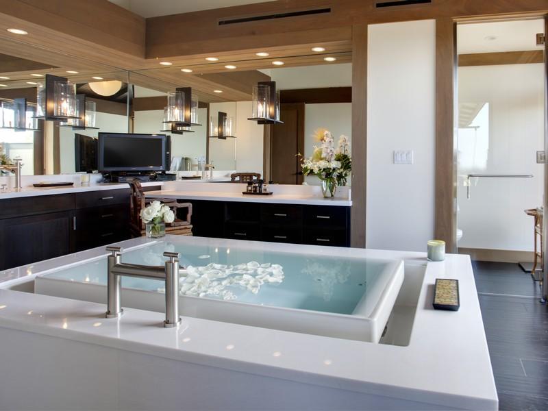 Master-Bathroom-Reflection-